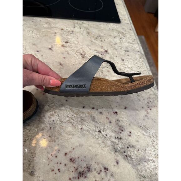 Birkenstock Gizeh Black Onyx Sandals sz 35 or 4.5-5 - Picture 5 of 6